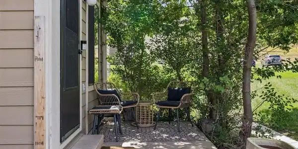 Image 4: Peaceful, Natural Privacy Image 4: Peaceful, Natural Privacy