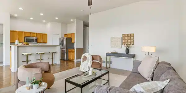Image 4: Open Floor Plan Image 4: Open Floor Plan