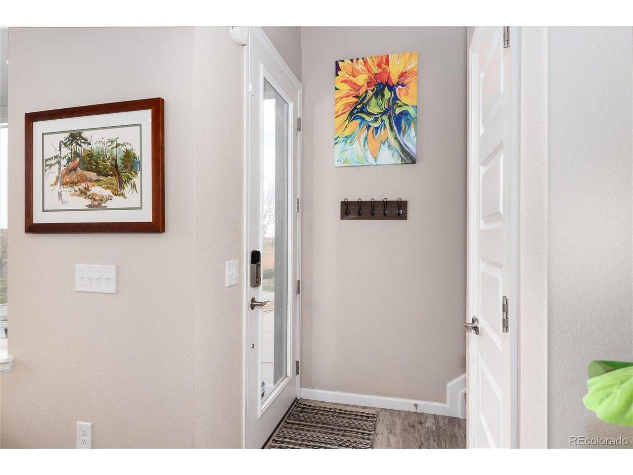 Image 4: Entry