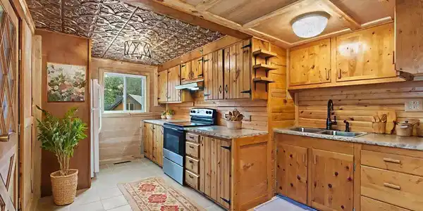 Image 3: Virtually Staged Kitchen Image 3: Virtually Staged Kitchen