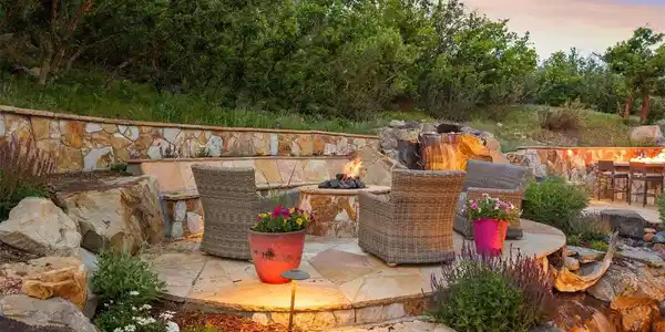 Image 3: Multiple patios Image 3: Multiple patios