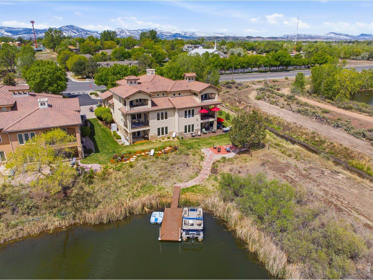 Image 1: Rare Lakefront Home in Villas on Quarry Lake Image 1: Rare Lakefront Home in Villas on Quarry Lake