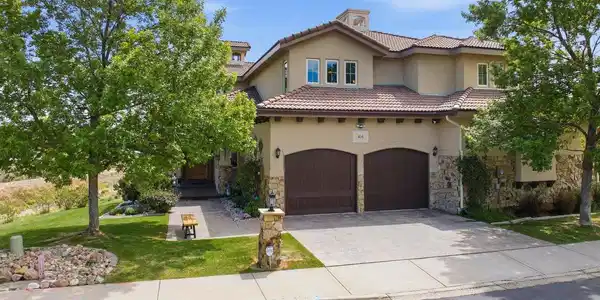 Image 2: Contemporary Tuscan-Style 3-Bedroom Home Image 2: Contemporary Tuscan-Style 3-Bedroom Home