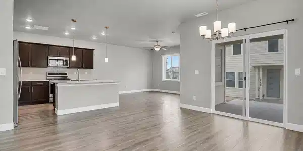 Image 4: Open main level Image 4: Open main level