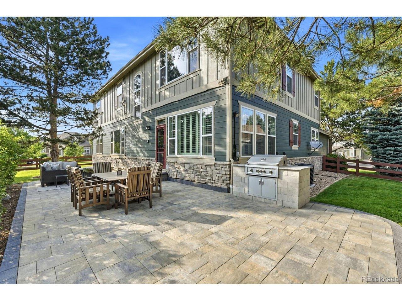 Image 3: New custom patio w/blt-in gas grill Image 3: New custom patio w/blt-in gas grill
