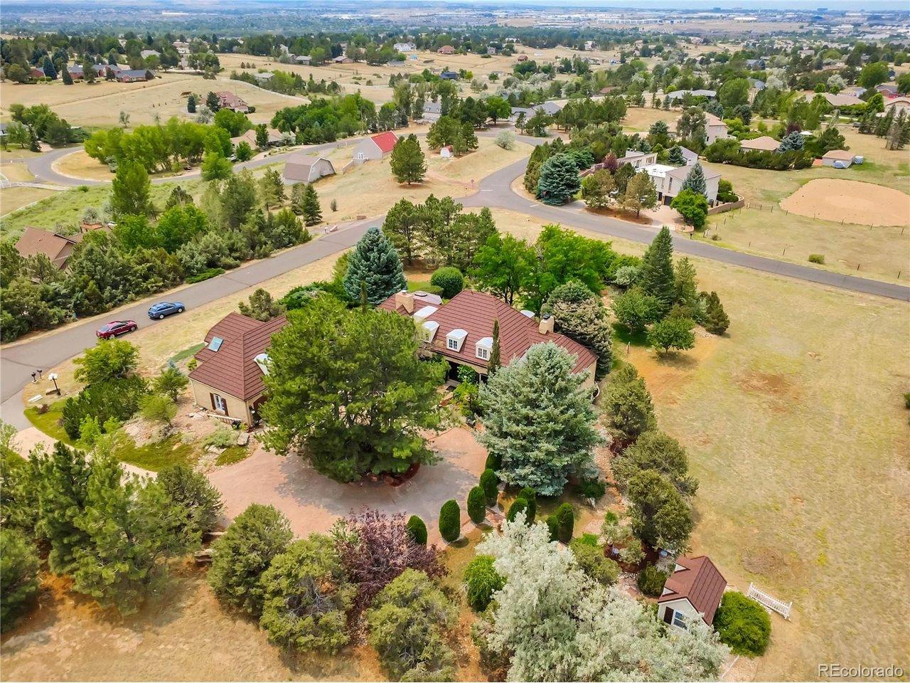 Image 1: French Country Estate on 2.5-acre Hill in Foxfield Image 1: French Country Estate on 2.5-acre Hill in Foxfield
