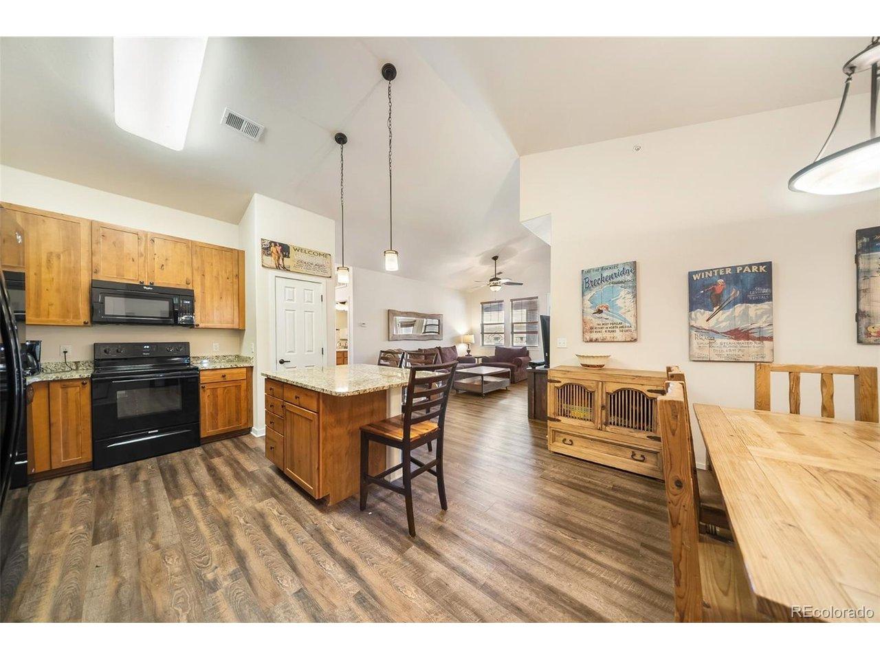 Image 3: Kitchen