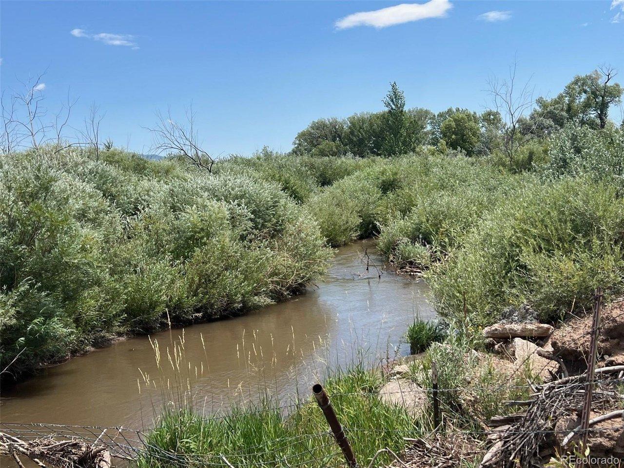 Image 2: Huerfano River Border Lot 75