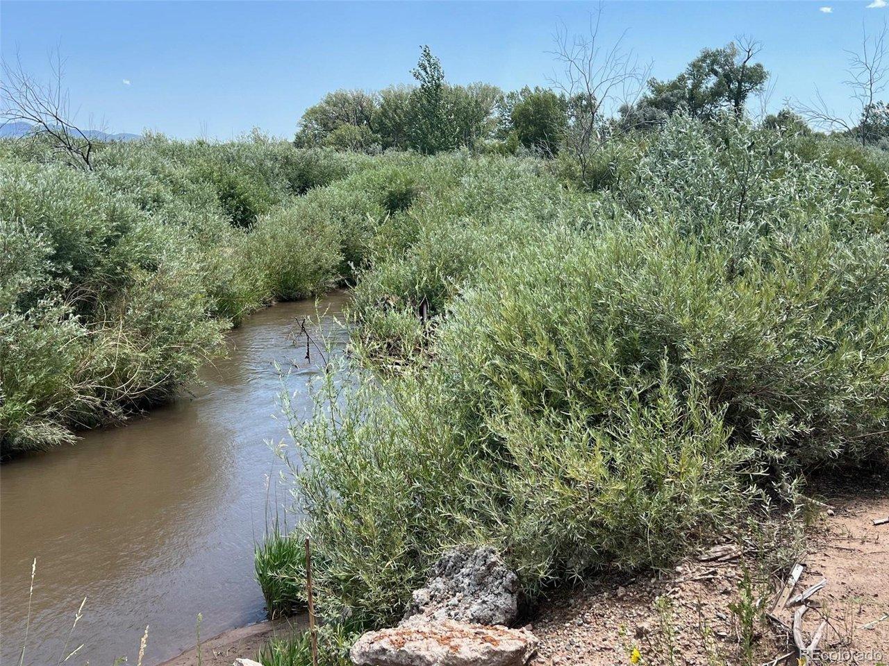 Image 3: Huerfano River Border Lot 75