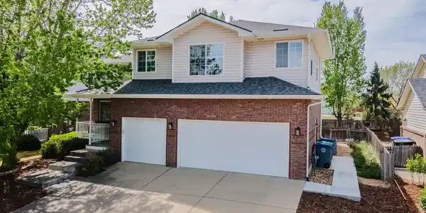 2513 Falcon Dr
