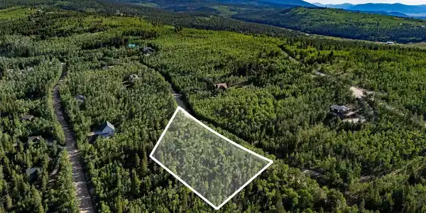 739 Ponderosa