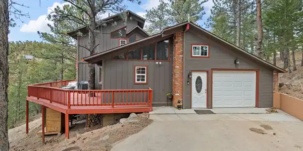 661 Peakview