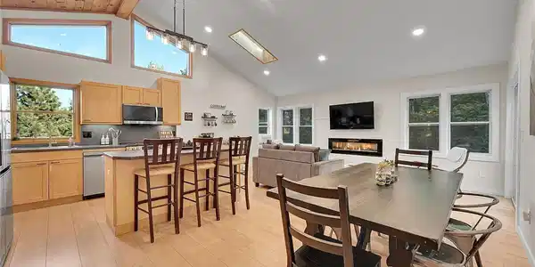 342 Brook Cir
