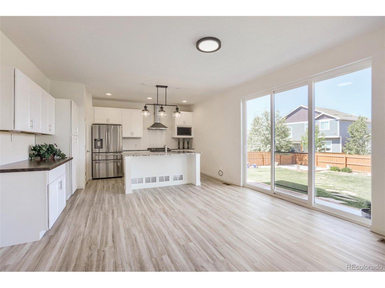 Image 3: Kitchen