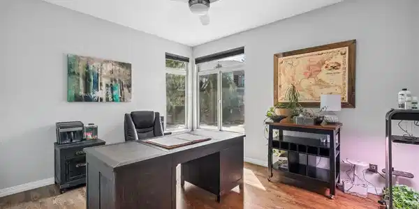 Image 3: Main Floor Home Office! Image 3: Main Floor Home Office!
