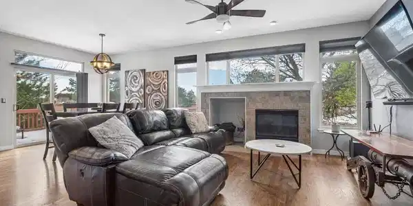 Image 4: Beautiful Open Floor Plan Image 4: Beautiful Open Floor Plan