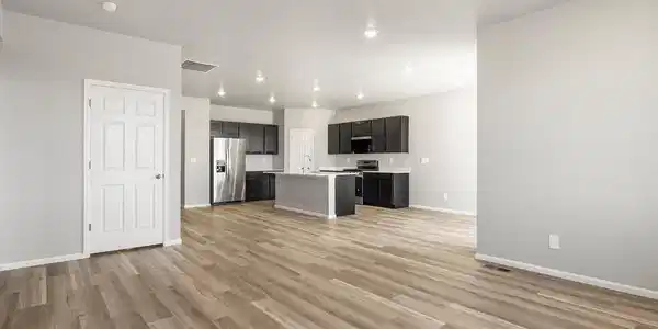 Image 4: *Interior photos are representative only and not of the actual home. Actual elevations, appliance models and interior finishes may vary. Image 4: *Interior photos are representative only and not of the actual home. Actual elevations, appliance models and interior finishes may vary.