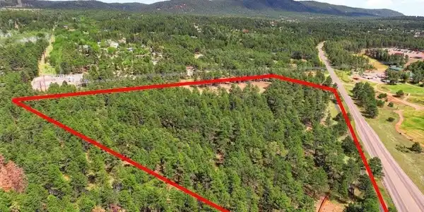 Image 3: Property Lines are Approximate and not a survey Image 3: Property Lines are Approximate and not a survey