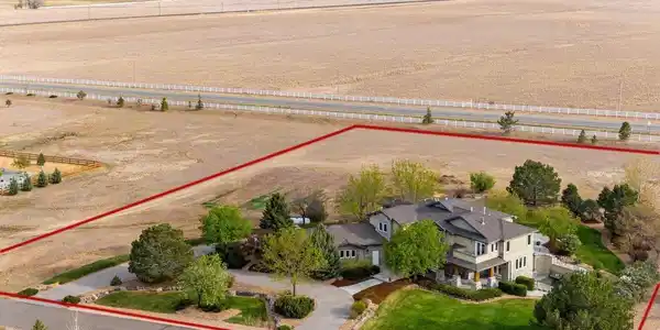 559 Dove Ln