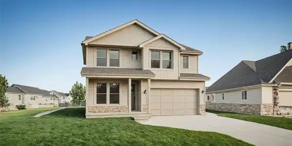 2142 Silverado Ln