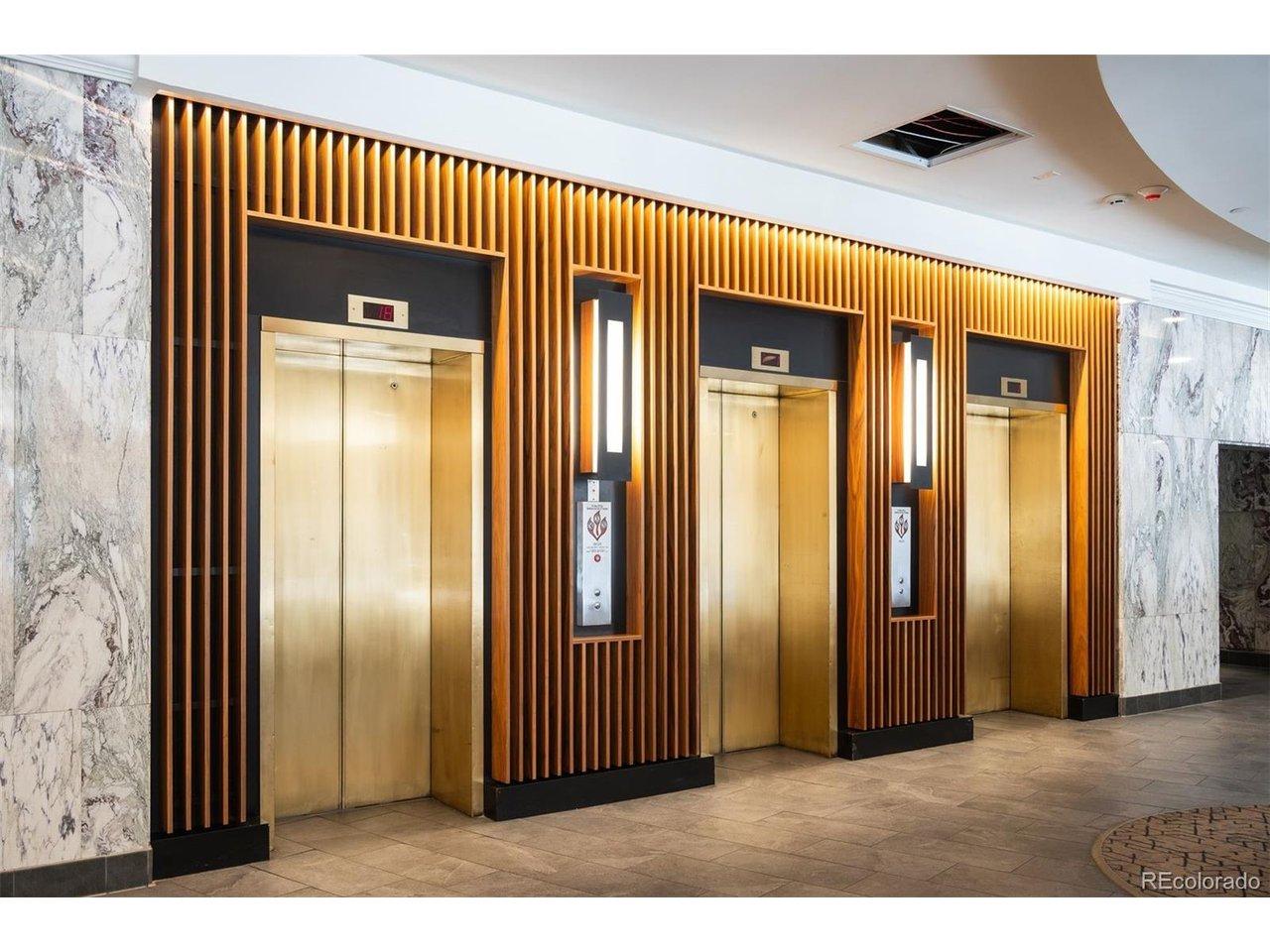 Image 1: Lobby