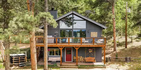 Image 3: Front of home Image 3: Front of home