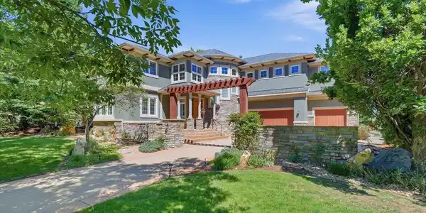 715 Skywalker Pt
