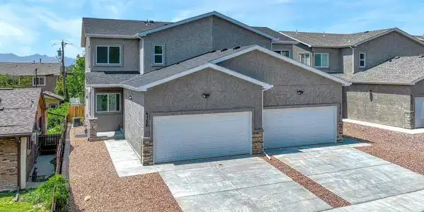 Image 2: Desirable stucco exterior and low maintenance xeriscaped front yard. Image 2: Desirable stucco exterior and low maintenance xeriscaped front yard.