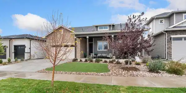 Image 4: Full Landscaping Included! Image 4: Full Landscaping Included!