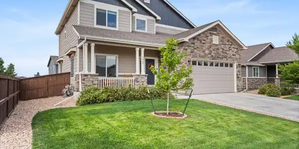 1889 La Salle Dr