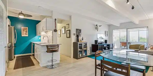 Image 2: Kitchen, dining area and living room Image 2: Kitchen, dining area and living room