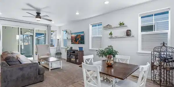Image 4: Welcome inside this gem!