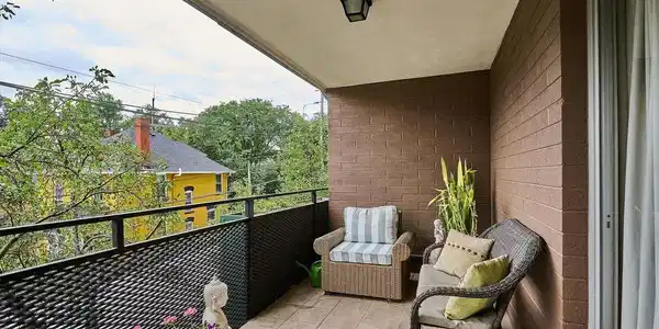 Image 3: Cozy corner on deck
