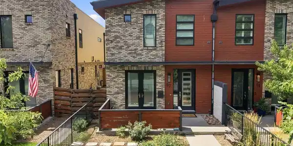 Image 2: Front yard is xeriscaped with Colorado-native, drought-tolerant plants! Great curb appeal with modern architecture! Image 2: Front yard is xeriscaped with Colorado-native, drought-tolerant plants! Great curb appeal with modern architecture!