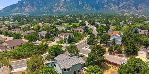 Image 4: Foothills of Cheyenne Mtn Image 4: Foothills of Cheyenne Mtn