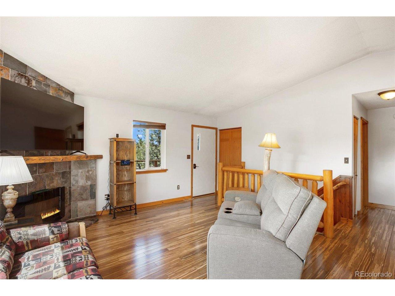 Image 3: Living Room Image 3: Living Room