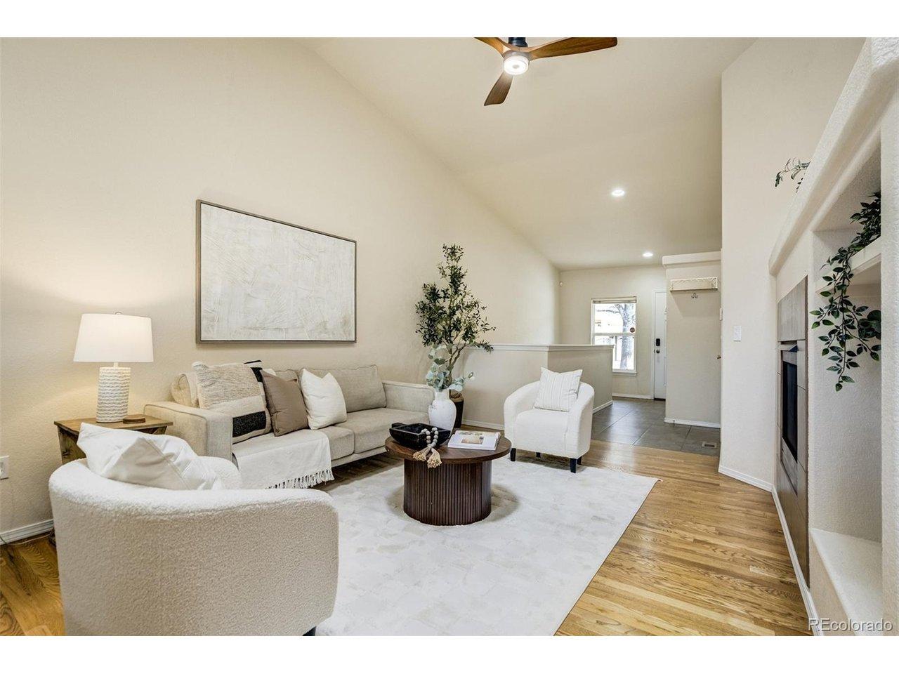 Image 4: Inviting space with Oakwood flooring in the living room. Image 4: Inviting space with Oakwood flooring in the living room.