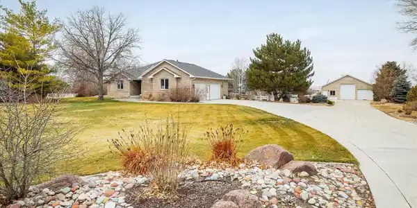115 Grand View