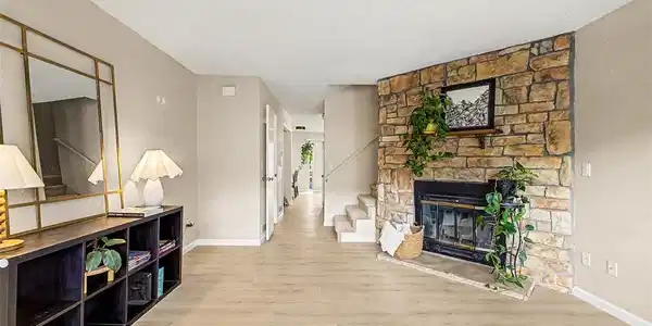 Image 3: Living Room Image 3: Living Room