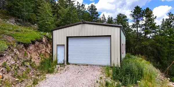 Image 2: 25'x50' Pole Barn Image 2: 25'x50' Pole Barn
