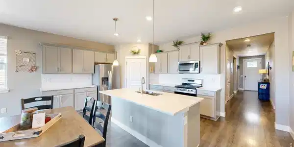 Image 4: Kitchen/Dining Image 4: Kitchen/Dining