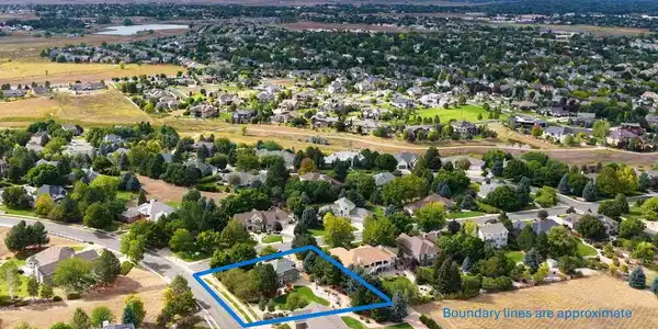 Image 2: OVERHEAD PROPERTY LOCATION AND WEST FACING VIEW (APPROXIMATE BOUNDARIES) Image 2: OVERHEAD PROPERTY LOCATION AND WEST FACING VIEW (APPROXIMATE BOUNDARIES)