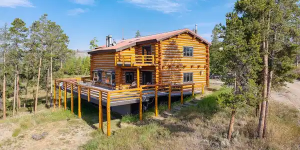 Image 2: Gorgeous lincoln log cabin with views and land. Wooded lot and multiple decks. Image 2: Gorgeous lincoln log cabin with views and land. Wooded lot and multiple decks.