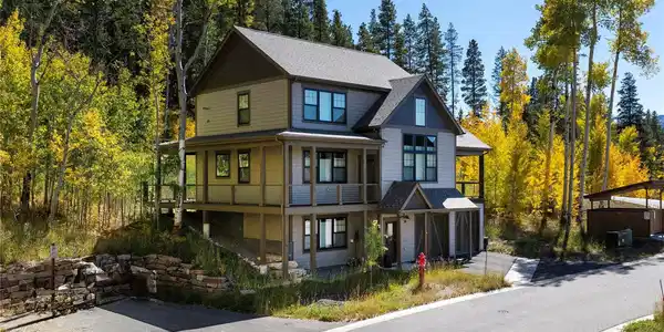24 Aspen