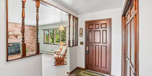 Image 4: Tile entryway with spacious cedar-lined closet Image 4: Tile entryway with spacious cedar-lined closet