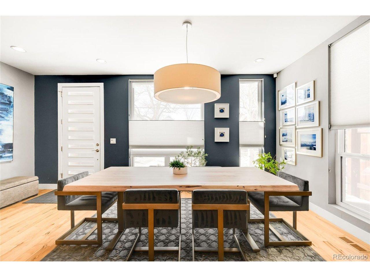 Image 4: Dining area. Image 4: Dining area.