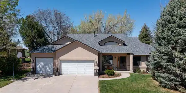 2539 Lake Meadow