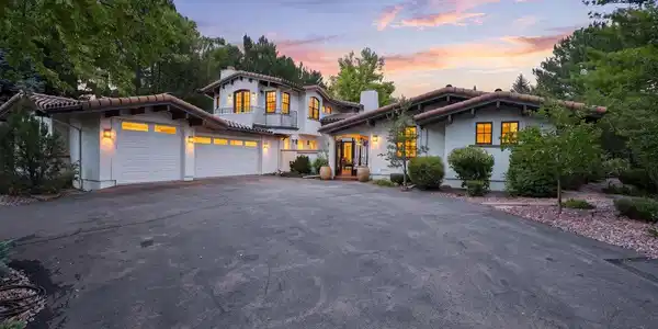 Image 4: A beautiful blend of modern design and Spanish-inspired architecture Image 4: A beautiful blend of modern design and Spanish-inspired architecture