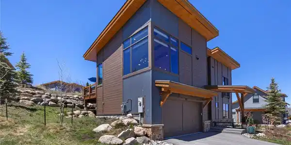151 Moss Way