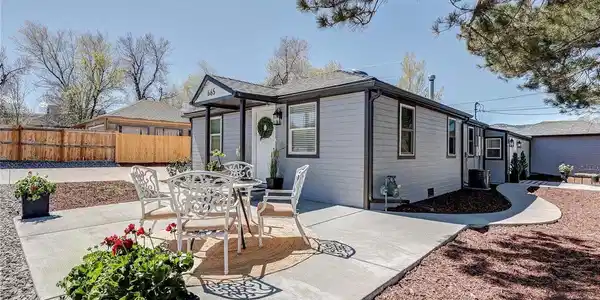 665 Juniper St